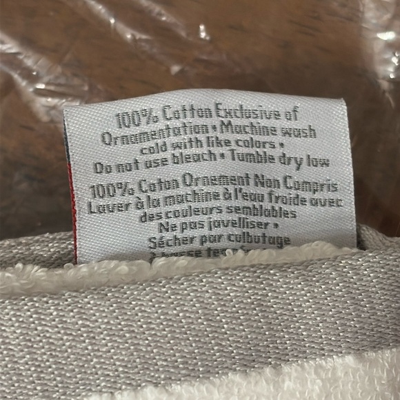 NWT Caro Home Chateau Royal NOEL & PEACE DOVE Hand Towel Set White/Silver - Picture 7 of 9